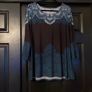 Paisley blouse with bell sleeves three-quarter sleeve in Like new condition
